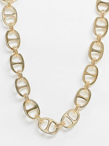 Pieces chunky link necklace in gold