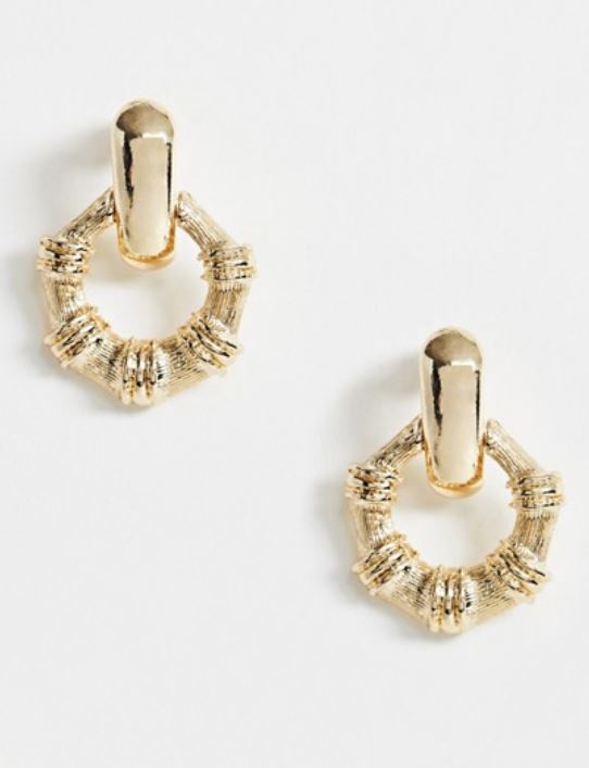 earrings with open bamboo circle in gold tone